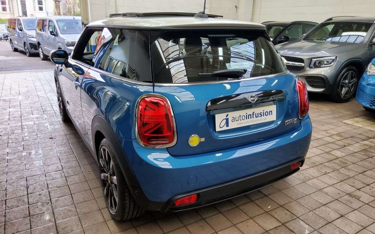 2023 MINI ELECTRIC HATCH 2023 MINI ELECTRIC HATCH