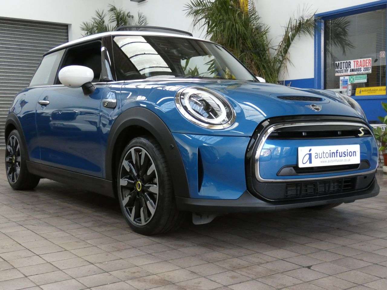 2023 MINI ELECTRIC HATCH 2023 MINI ELECTRIC HATCH