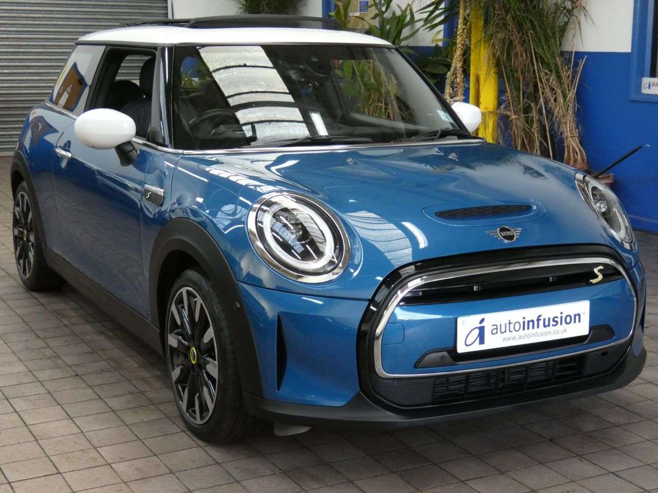 2023 MINI ELECTRIC HATCH 2023 MINI ELECTRIC HATCH