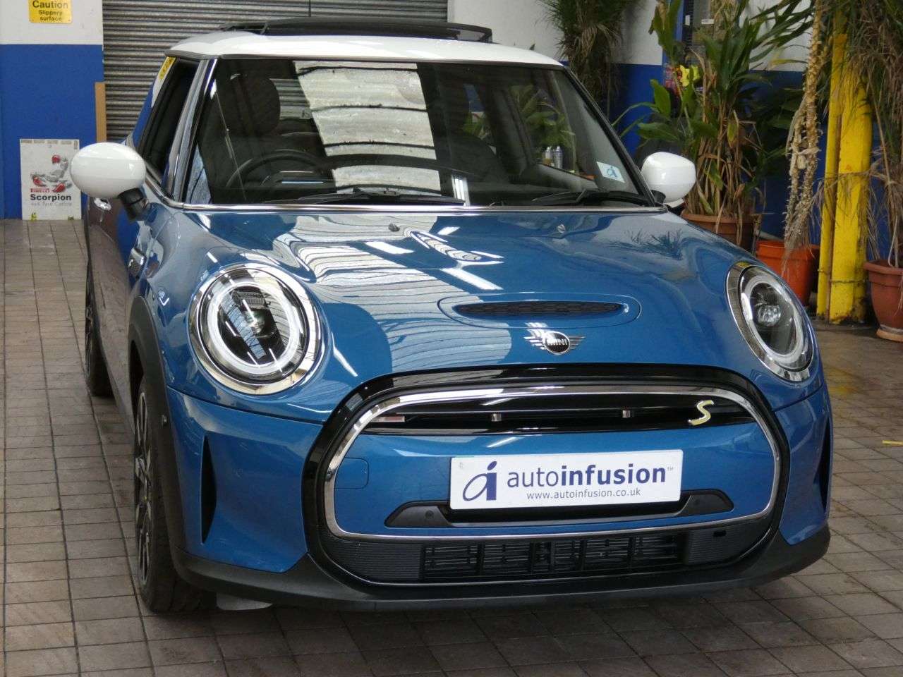 2023 MINI ELECTRIC HATCH 2023 MINI ELECTRIC HATCH