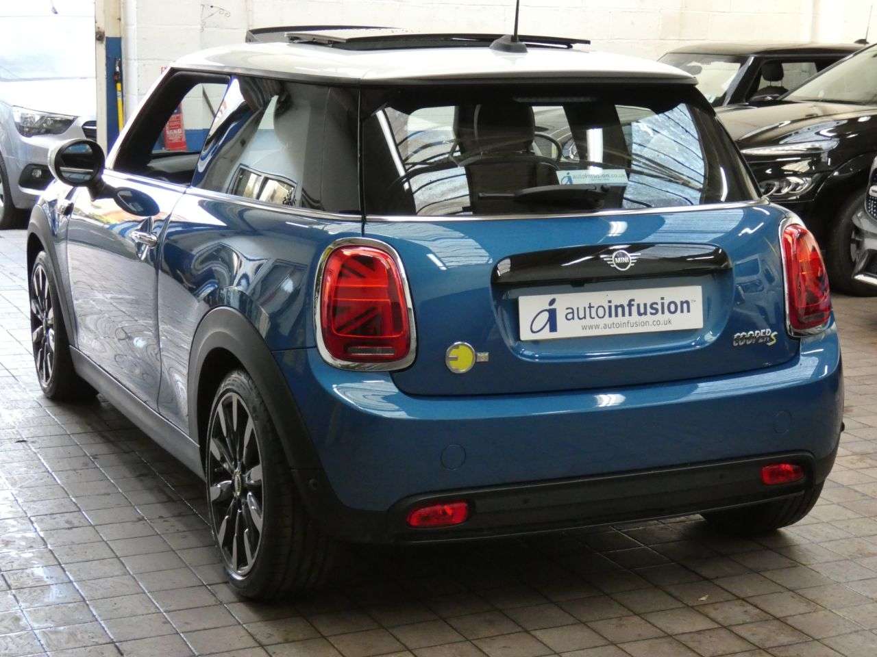 2023 MINI ELECTRIC HATCH 2023 MINI ELECTRIC HATCH