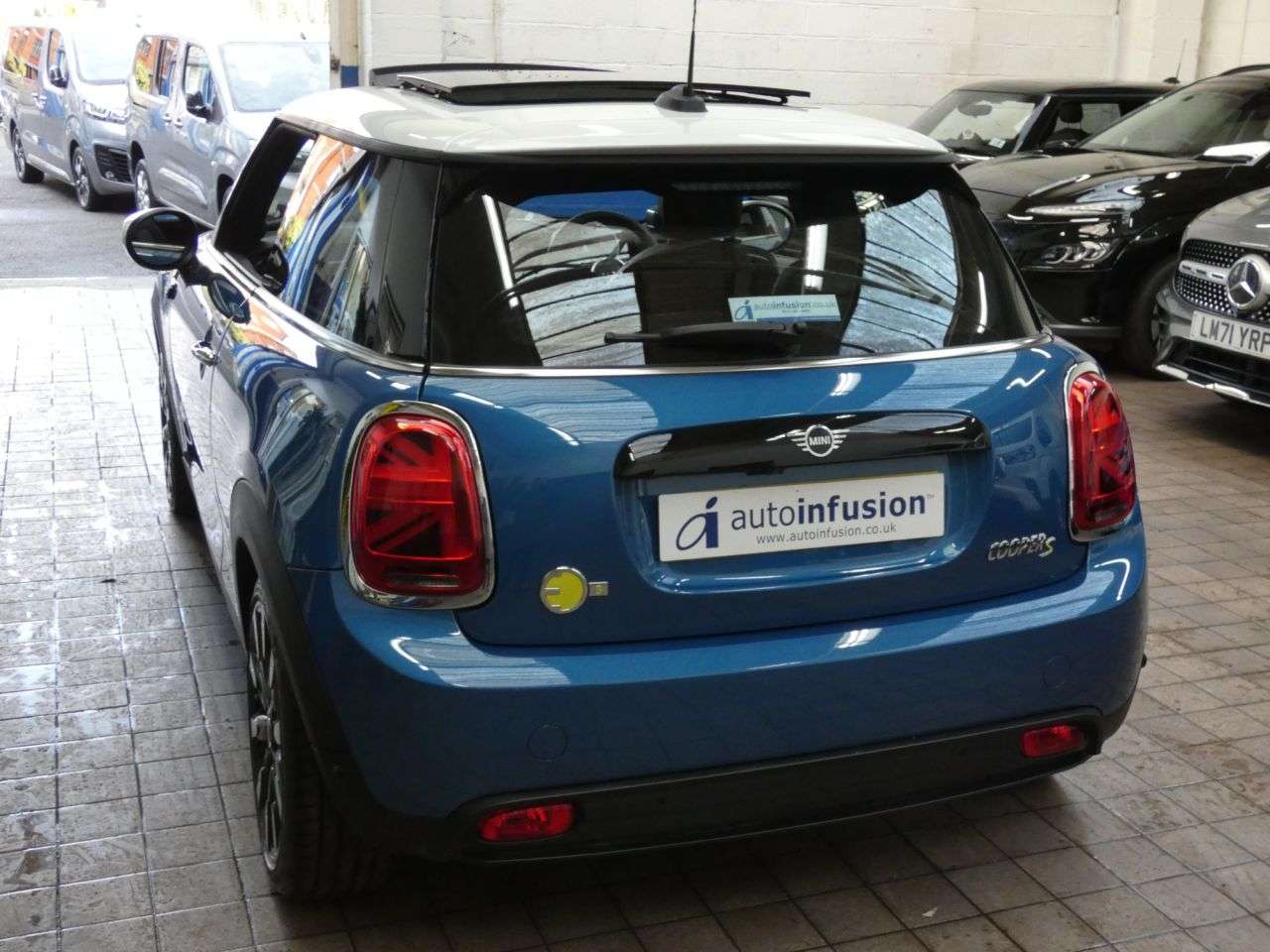 2023 MINI ELECTRIC HATCH 2023 MINI ELECTRIC HATCH