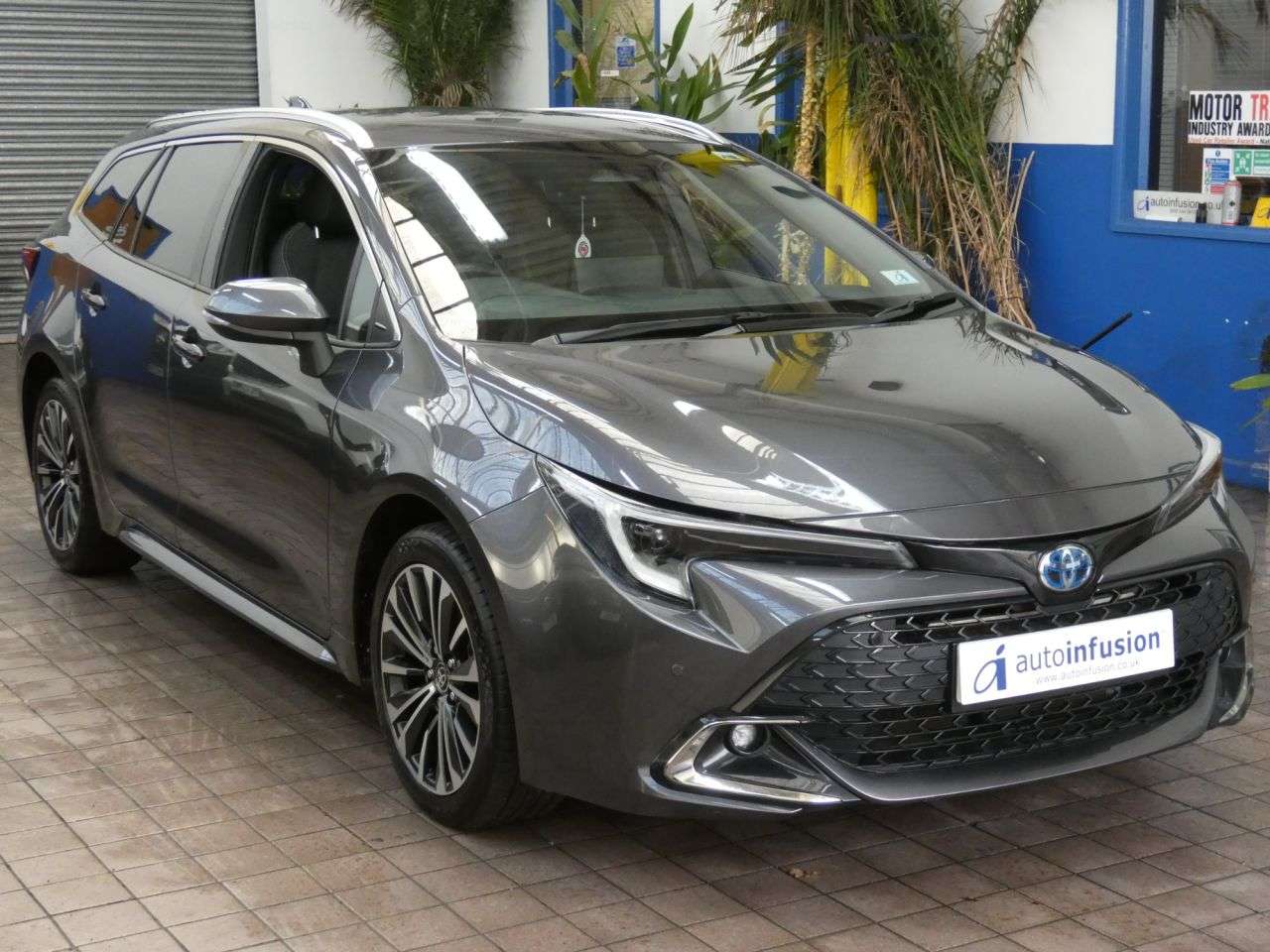 A 2023 TOYOTA COROLLA 1.8 VVT-h Design Touring Sports 5dr Petrol Hybrid CVT Euro 6 (s/s) (140 ps) A 2023 TOYOTA COROLLA 1.8 VVT-h Design Touring Sports 5dr Petrol Hybrid CVT Euro 6 (s/s) (140 ps)
