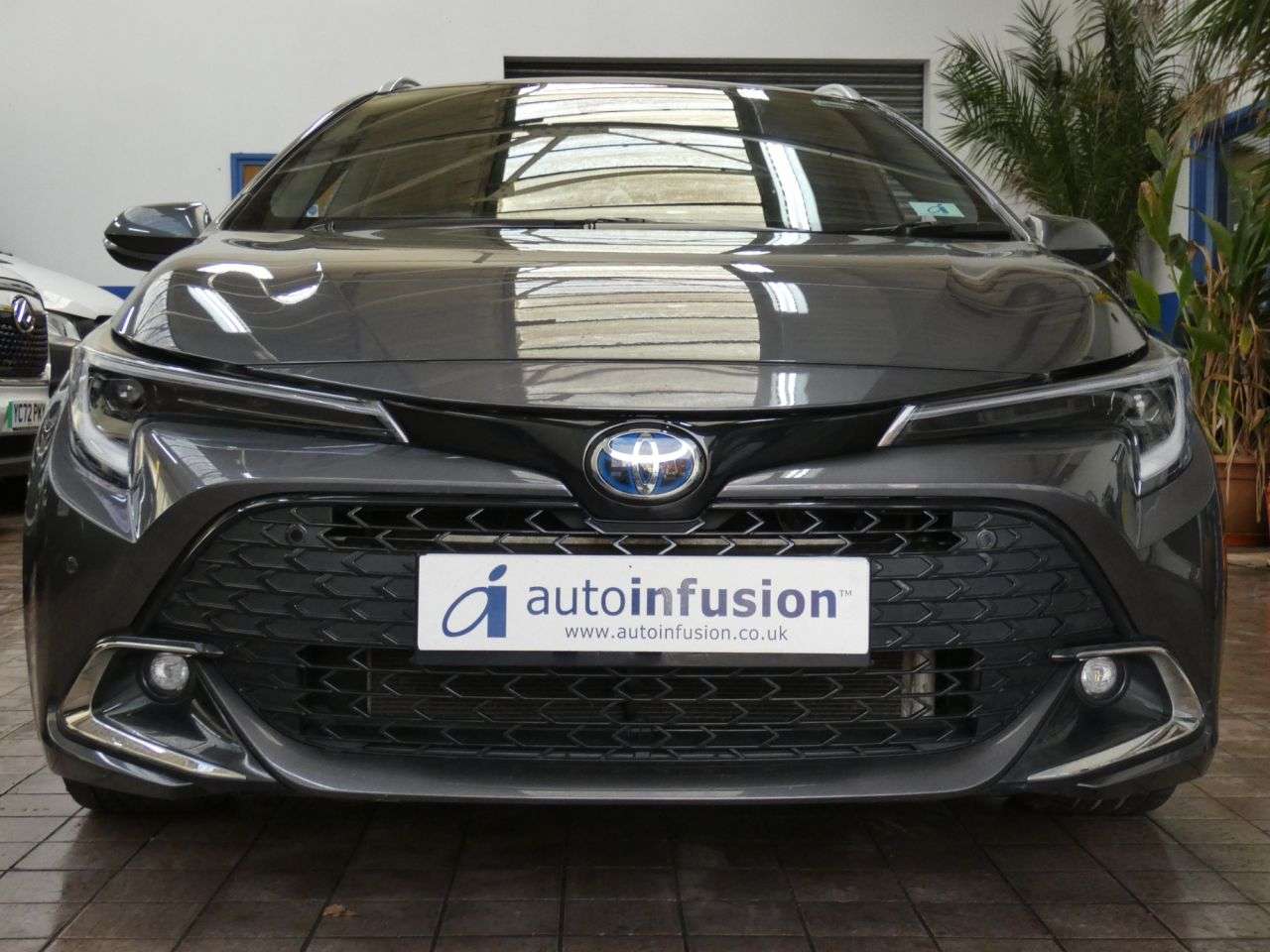 A 2023 TOYOTA COROLLA 1.8 VVT-h Design Touring Sports 5dr Petrol Hybrid CVT Euro 6 (s/s) (140 ps) A 2023 TOYOTA COROLLA 1.8 VVT-h Design Touring Sports 5dr Petrol Hybrid CVT Euro 6 (s/s) (140 ps)