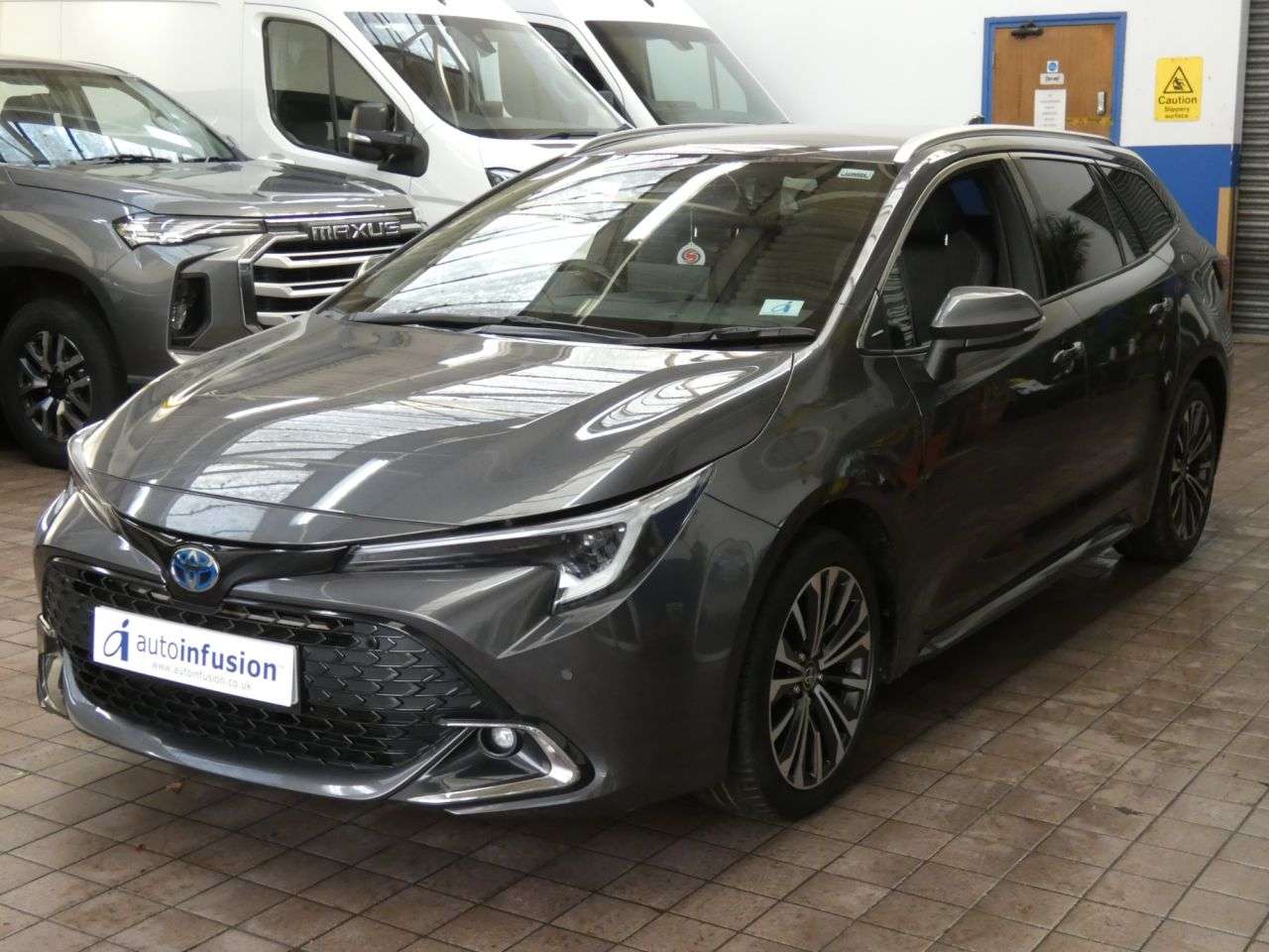 A 2023 TOYOTA COROLLA 1.8 VVT-h Design Touring Sports 5dr Petrol Hybrid CVT Euro 6 (s/s) (140 ps) A 2023 TOYOTA COROLLA 1.8 VVT-h Design Touring Sports 5dr Petrol Hybrid CVT Euro 6 (s/s) (140 ps)