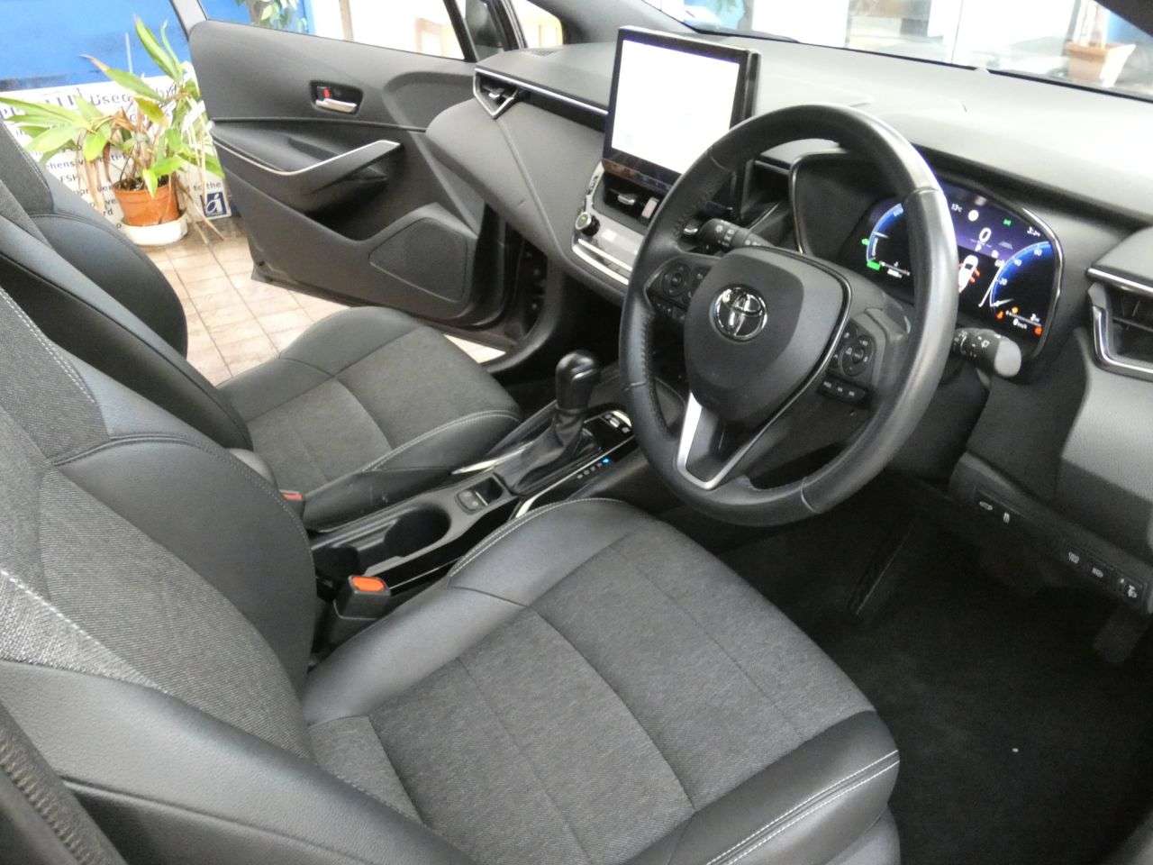 2023 TOYOTA COROLLA 2023 TOYOTA COROLLA