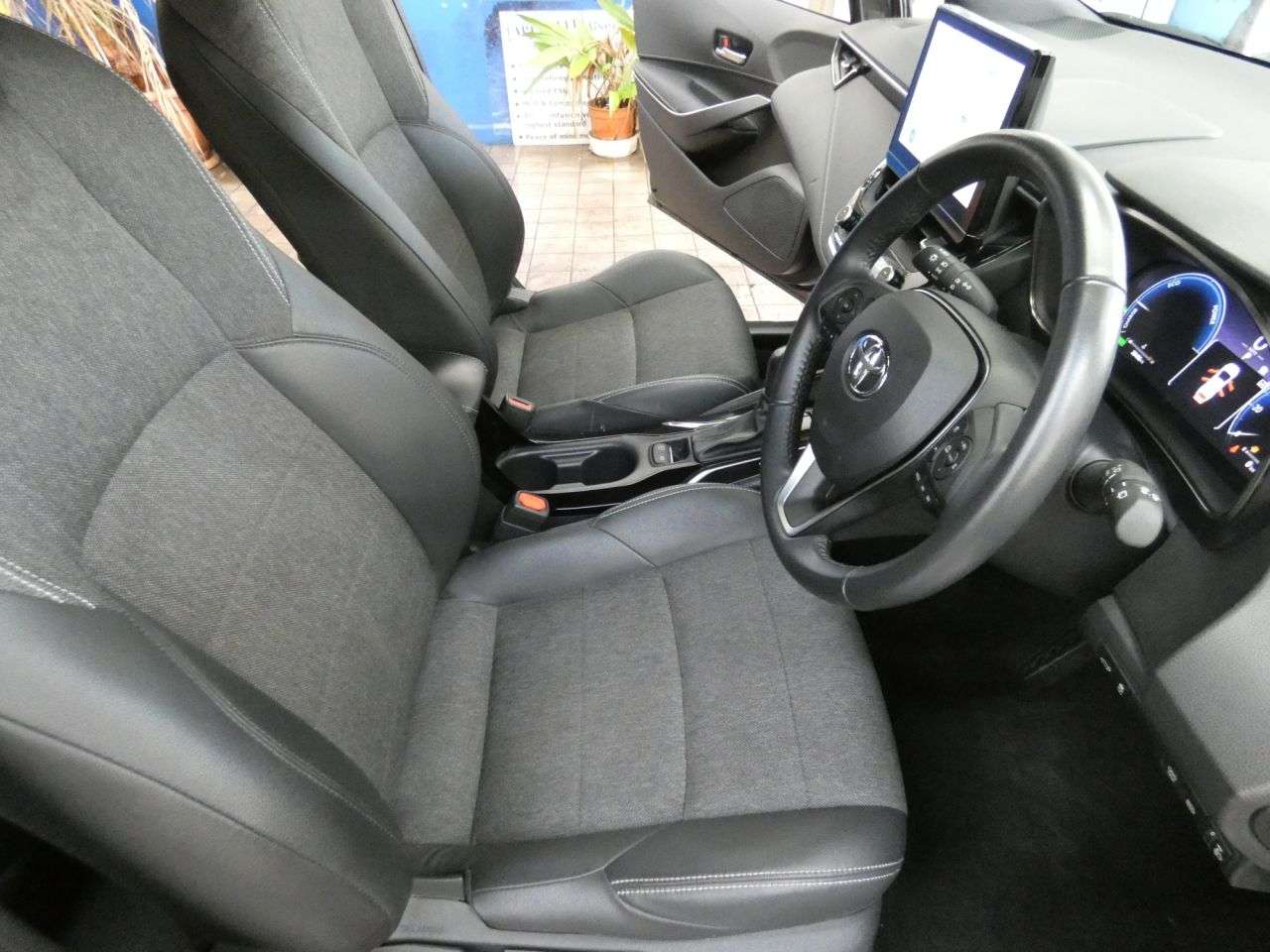 2023 TOYOTA COROLLA 2023 TOYOTA COROLLA