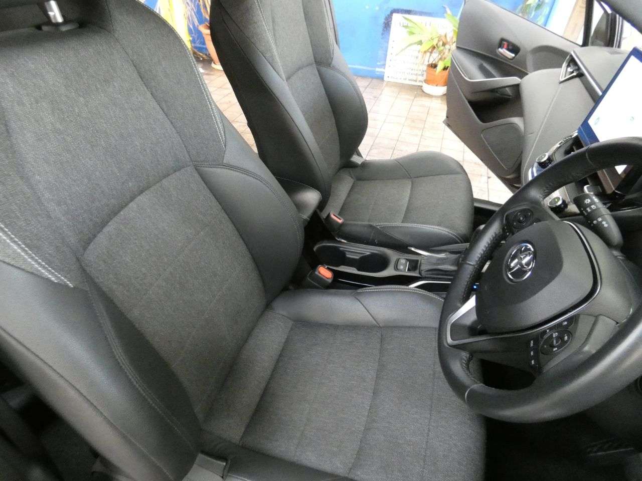 2023 TOYOTA COROLLA 2023 TOYOTA COROLLA