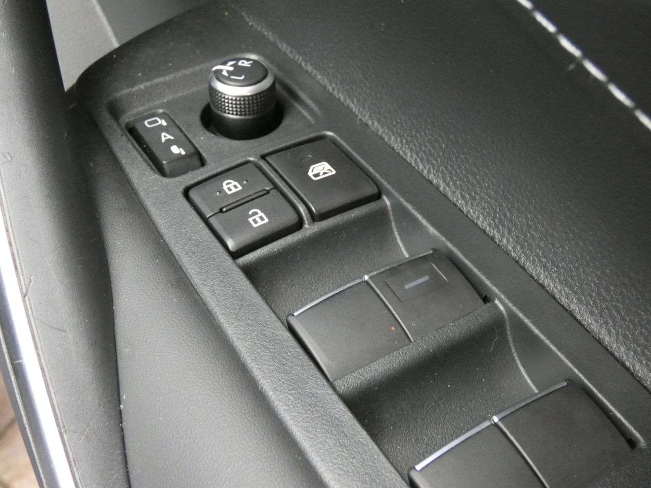 2023 TOYOTA COROLLA 2023 TOYOTA COROLLA