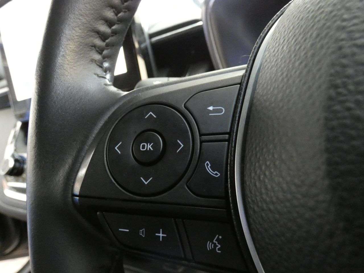 2023 TOYOTA COROLLA 2023 TOYOTA COROLLA