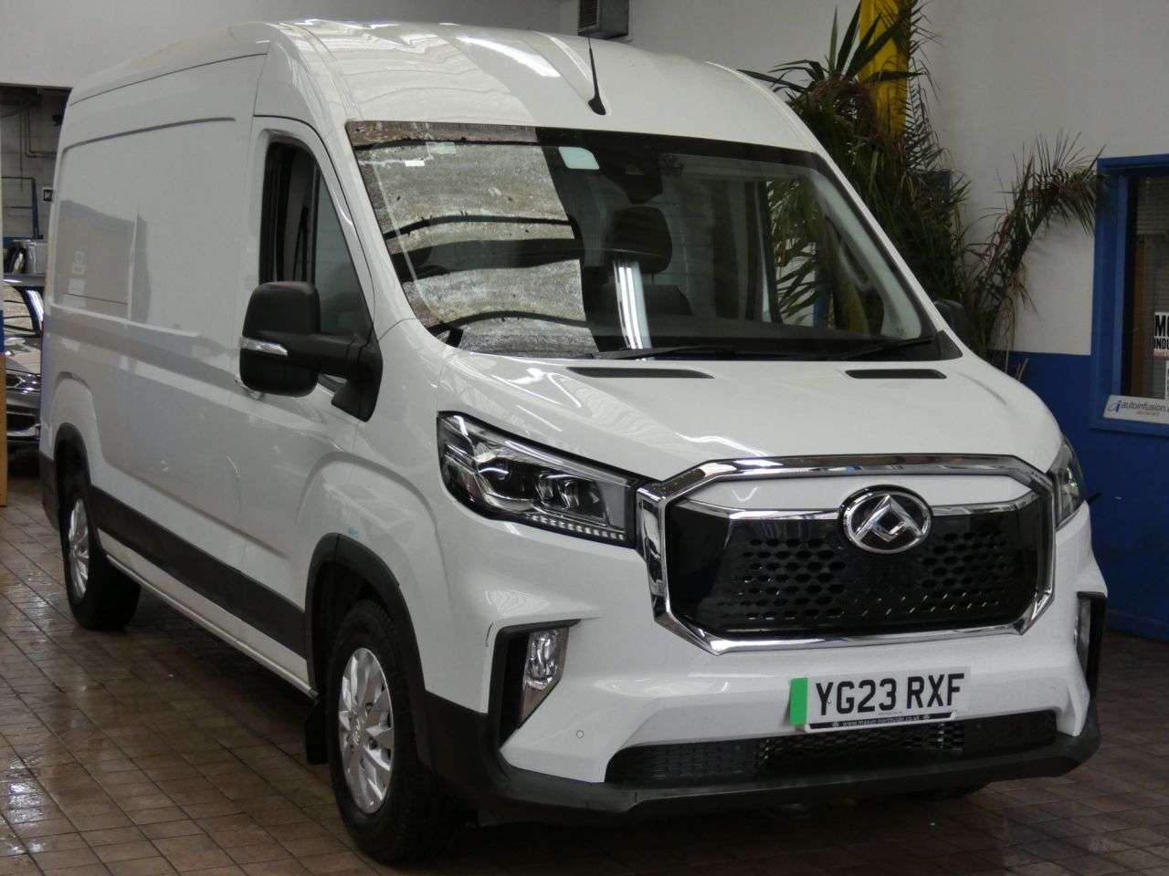 A 2023 MAXUS EDELIVER 9 72kWh Panel Van 5dr Electric Auto FWD L3 H2 (204 ps) LOW MILES 1 OWNER WARR A 2023 MAXUS EDELIVER 9 72kWh Panel Van 5dr Electric Auto FWD L3 H2 (204 ps) LOW MILES 1 OWNER WARR