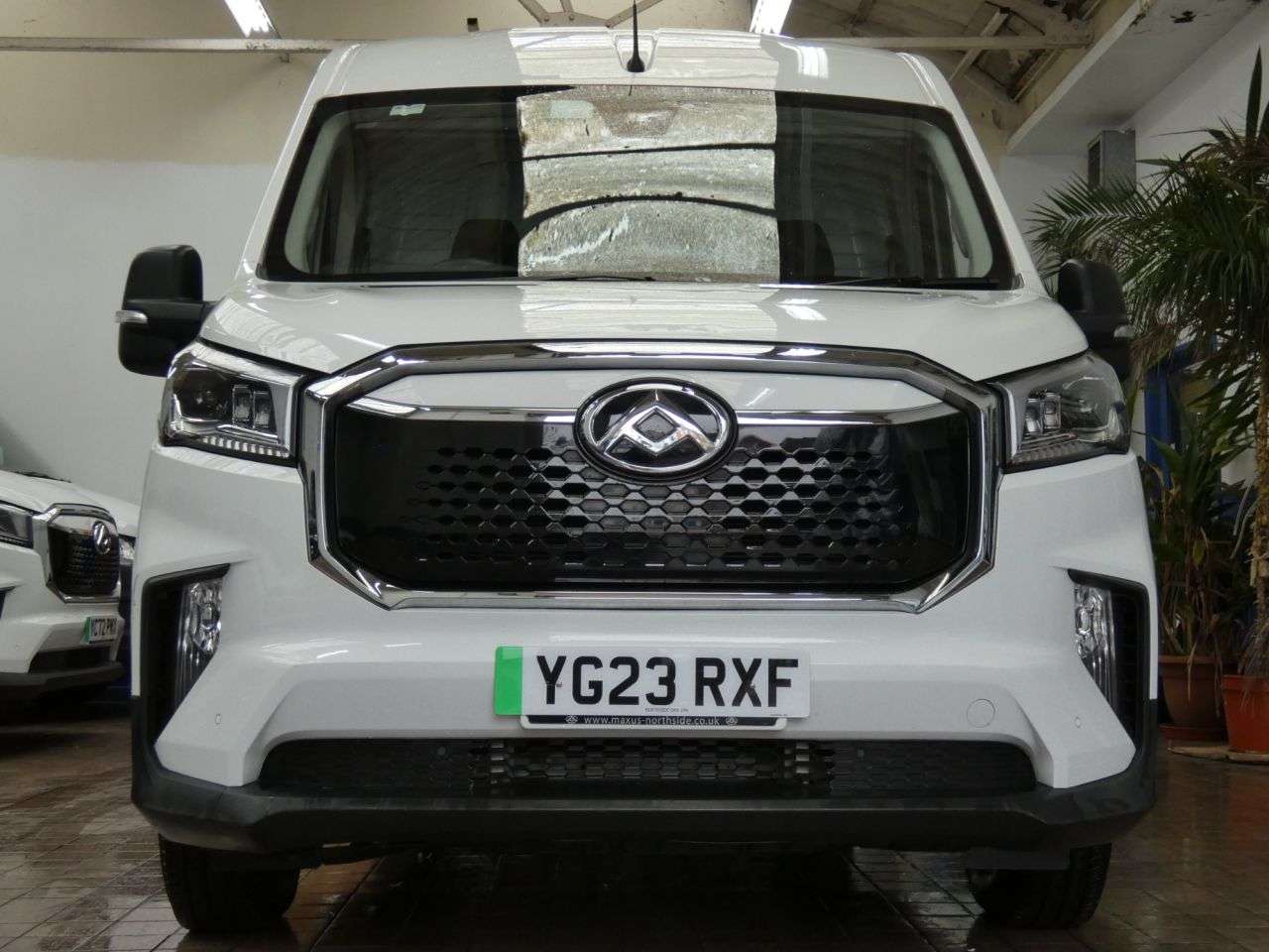 A 2023 MAXUS EDELIVER 9 72kWh Panel Van 5dr Electric Auto FWD L3 H2 (204 ps) LOW MILES 1 OWNER WARR A 2023 MAXUS EDELIVER 9 72kWh Panel Van 5dr Electric Auto FWD L3 H2 (204 ps) LOW MILES 1 OWNER WARR