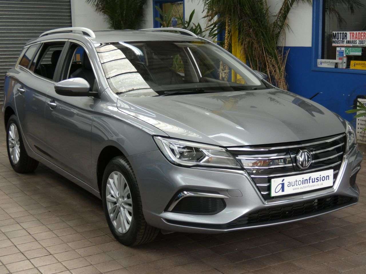 A 2021 MG MG5 52.5kWh Exclusive Estate 5dr Electric Auto (156 ps) GENUINE LOW MILES 1 OWN A 2021 MG MG5 52.5kWh Exclusive Estate 5dr Electric Auto (156 ps) GENUINE LOW MILES 1 OWN