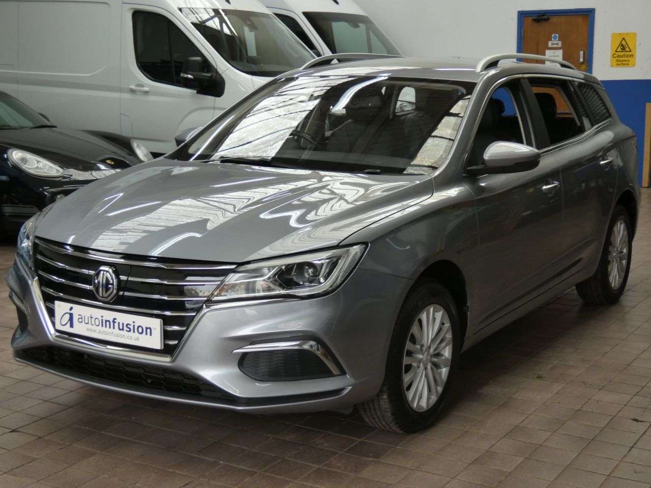 A 2021 MG MG5 52.5kWh Exclusive Estate 5dr Electric Auto (156 ps) GENUINE LOW MILES 1 OWN A 2021 MG MG5 52.5kWh Exclusive Estate 5dr Electric Auto (156 ps) GENUINE LOW MILES 1 OWN