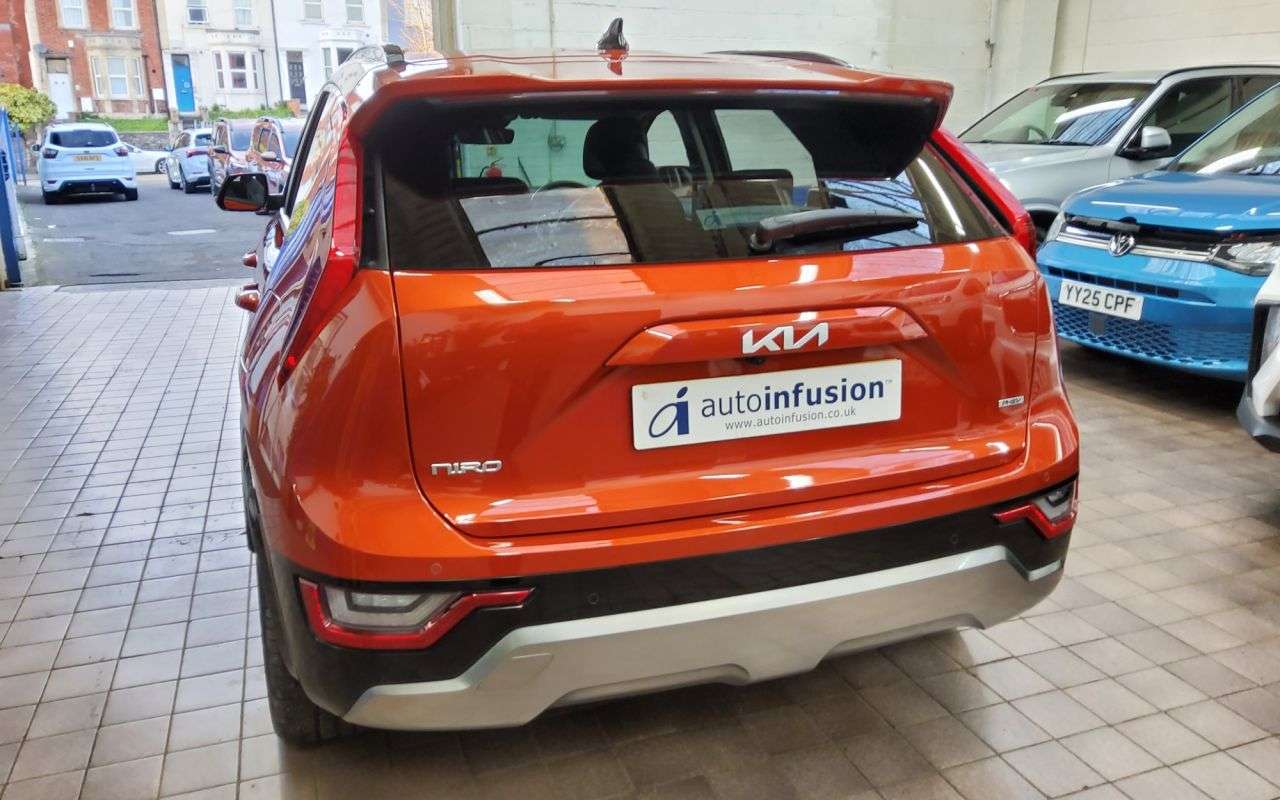 2023 KIA NIRO 2023 KIA NIRO