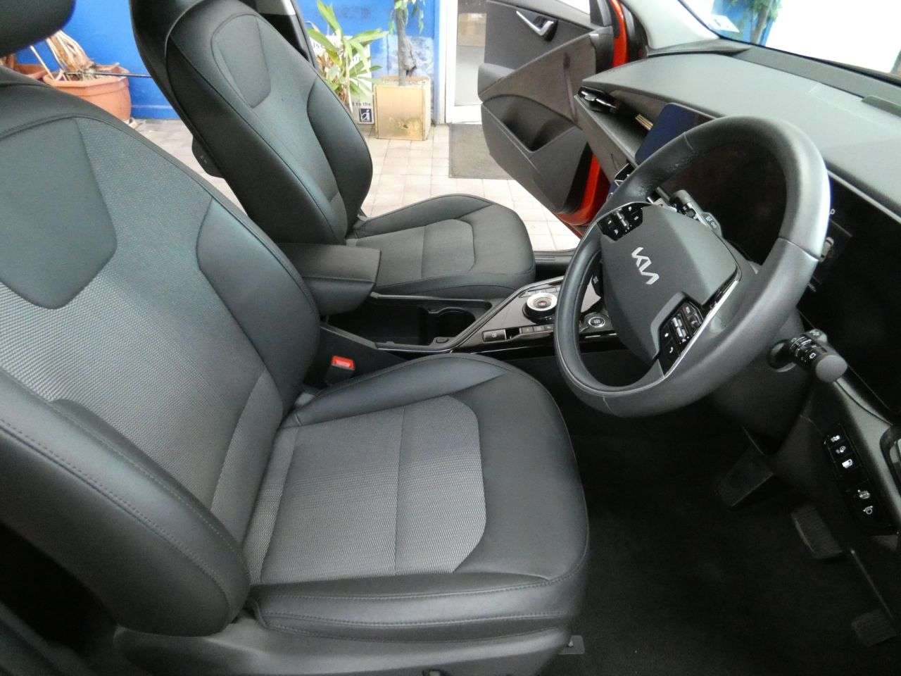 2023 KIA NIRO 2023 KIA NIRO