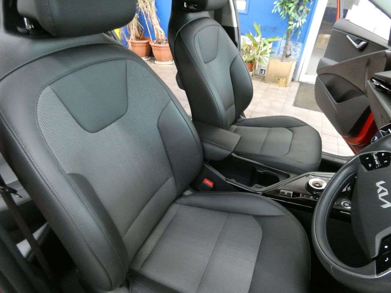 2023 KIA NIRO 2023 KIA NIRO