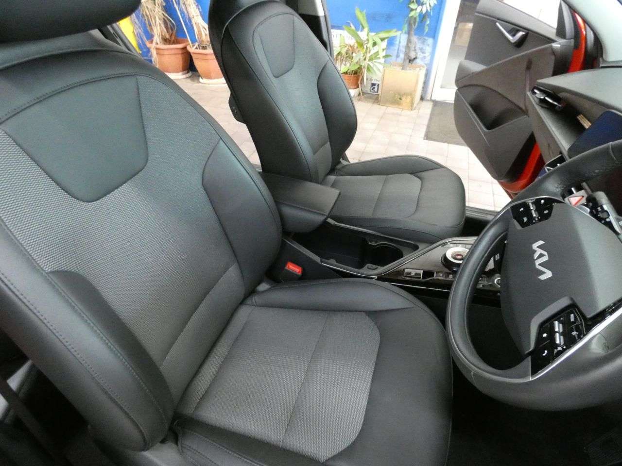 2023 KIA NIRO 2023 KIA NIRO