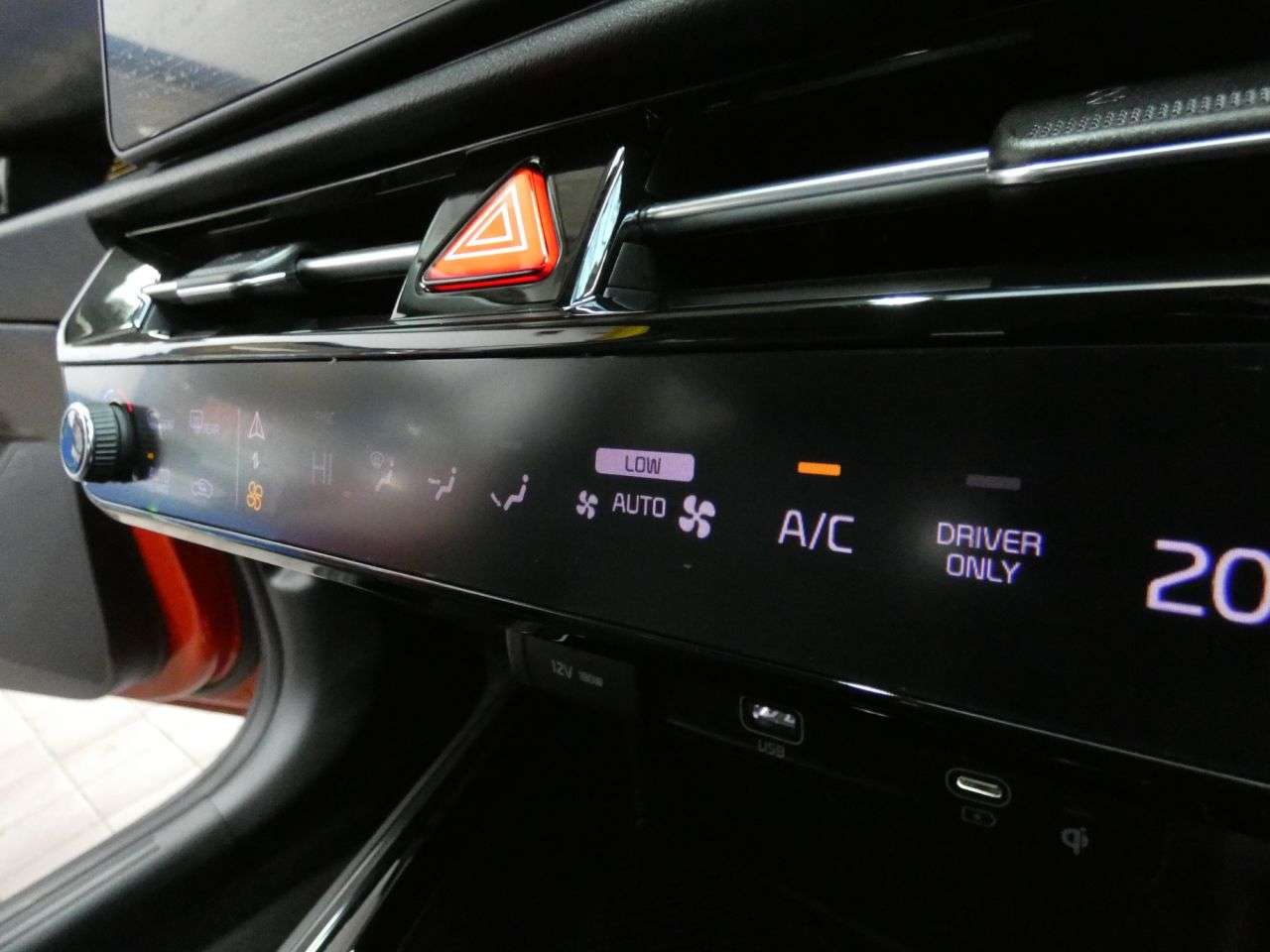 2023 KIA NIRO 2023 KIA NIRO