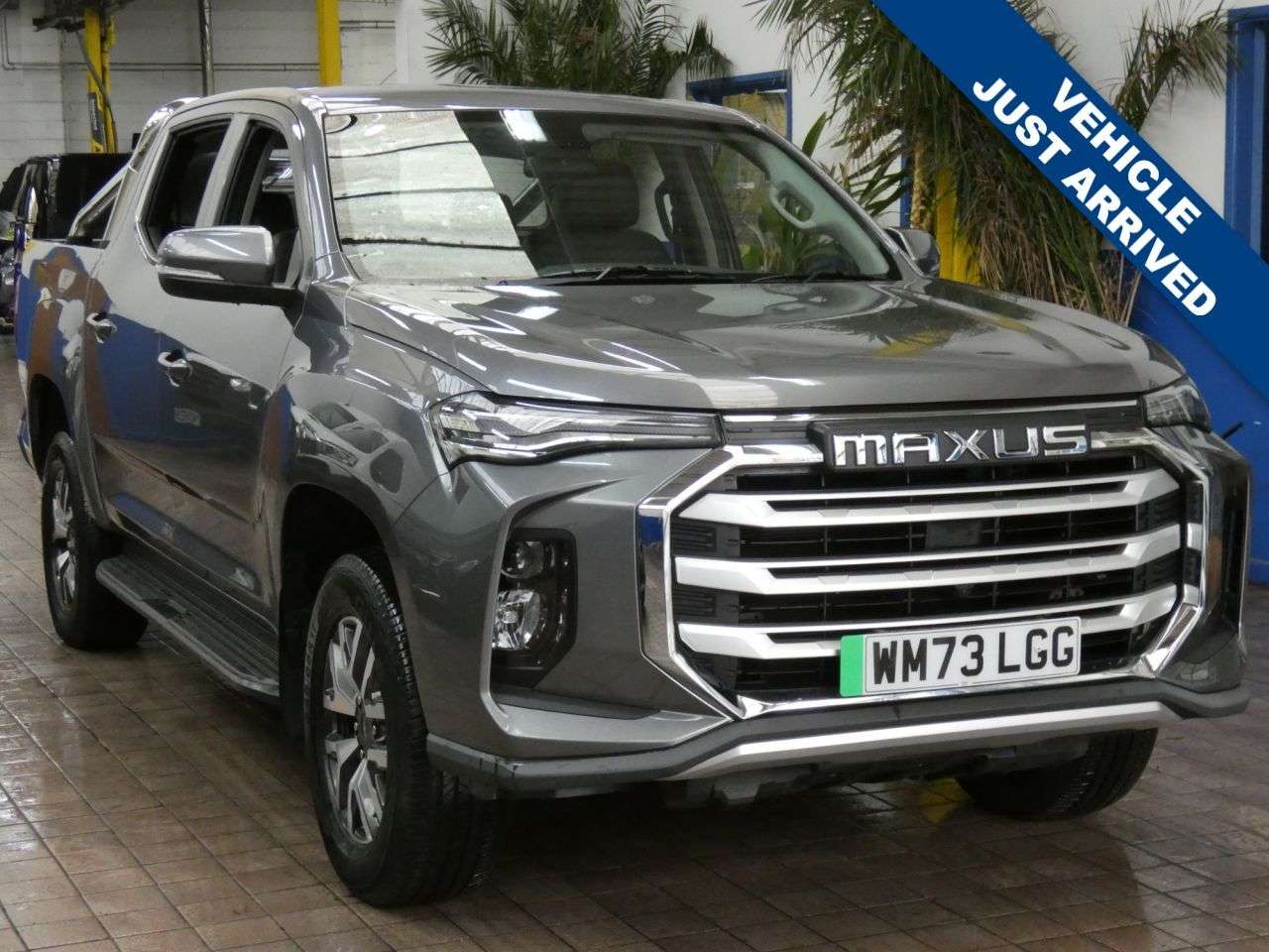 A 2023 MAXUS T90EV 88.5kWh Elite Pickup Double Cab 4dr Electric Auto RWD (177 ps) MAXUS WARRAN A 2023 MAXUS T90EV 88.5kWh Elite Pickup Double Cab 4dr Electric Auto RWD (177 ps) MAXUS WARRAN