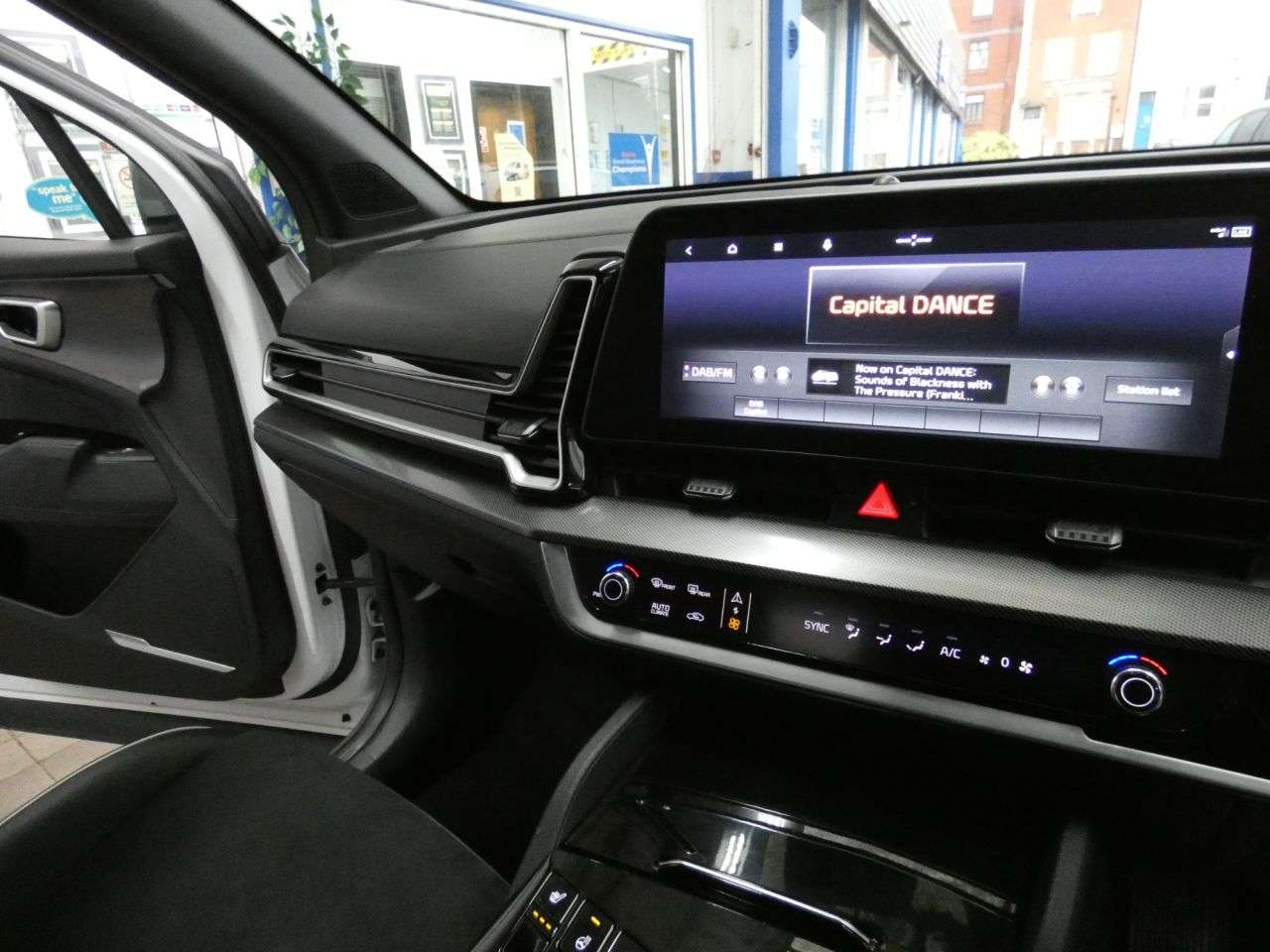 2024 KIA SPORTAGE 2024 KIA SPORTAGE