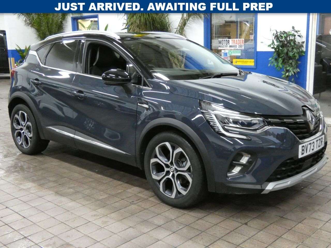 A 2023 RENAULT CAPTUR 1.6 E-TECH 9.8kWh techno SUV 5dr Petrol Plug-in Hybrid Auto Euro 6 (s/s) (1 A 2023 RENAULT CAPTUR 1.6 E-TECH 9.8kWh techno SUV 5dr Petrol Plug-in Hybrid Auto Euro 6 (s/s) (1
