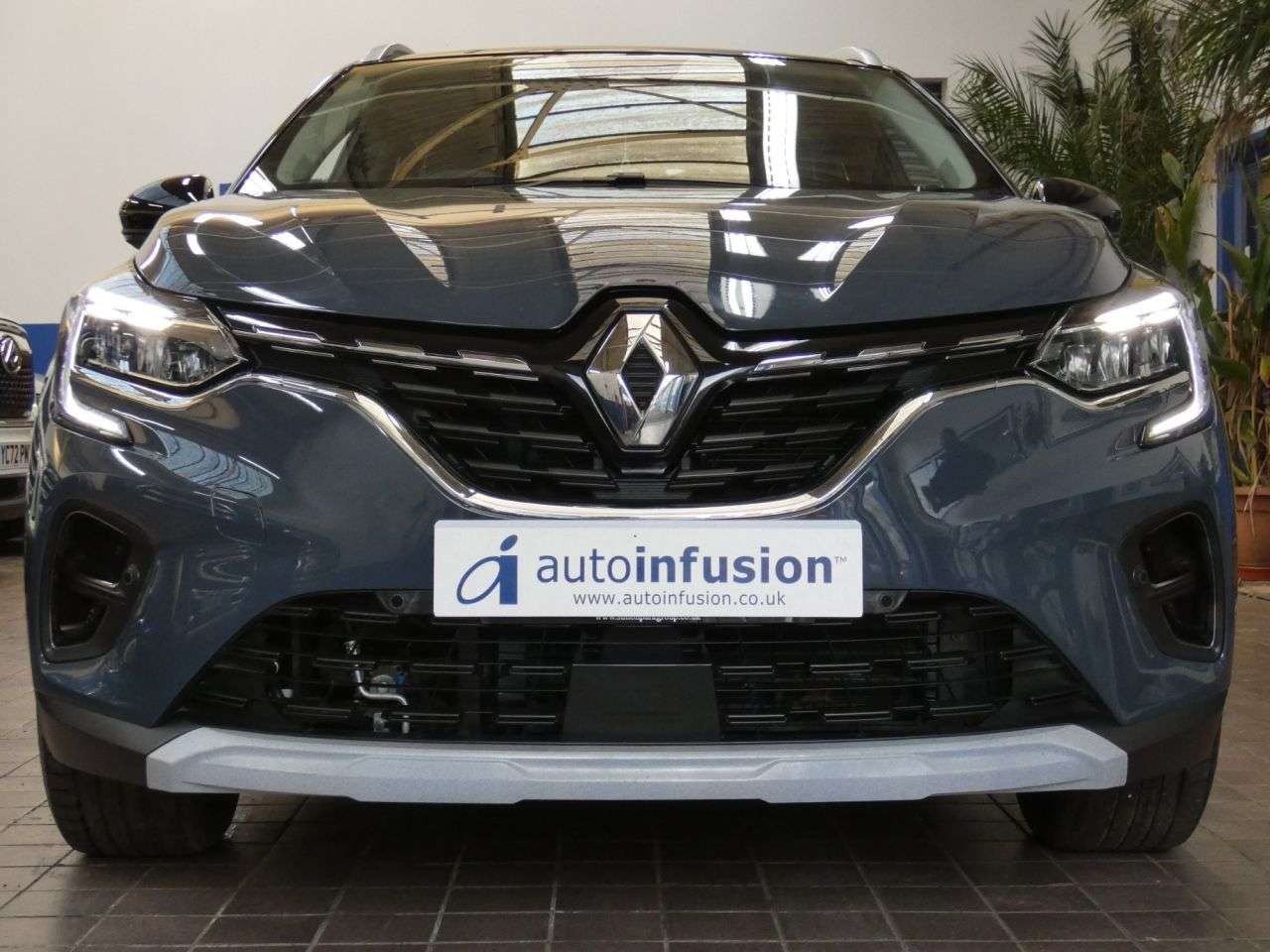 A 2023 RENAULT CAPTUR 1.6 E-TECH 9.8kWh techno SUV 5dr Petrol Plug-in Hybrid Auto Euro 6 (s/s) (1 A 2023 RENAULT CAPTUR 1.6 E-TECH 9.8kWh techno SUV 5dr Petrol Plug-in Hybrid Auto Euro 6 (s/s) (1