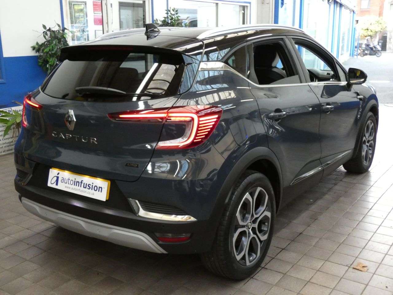 2023 RENAULT CAPTUR 2023 RENAULT CAPTUR