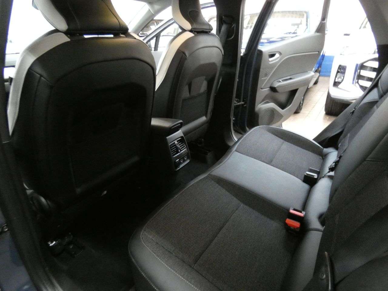 2023 RENAULT CAPTUR 2023 RENAULT CAPTUR