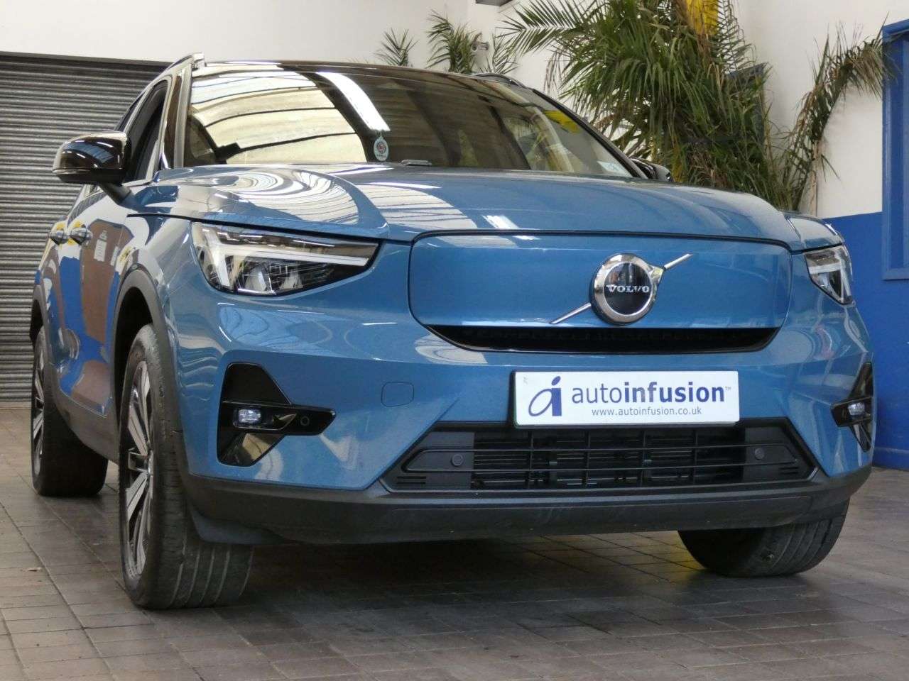 2022 VOLVO XC40 2022 VOLVO XC40