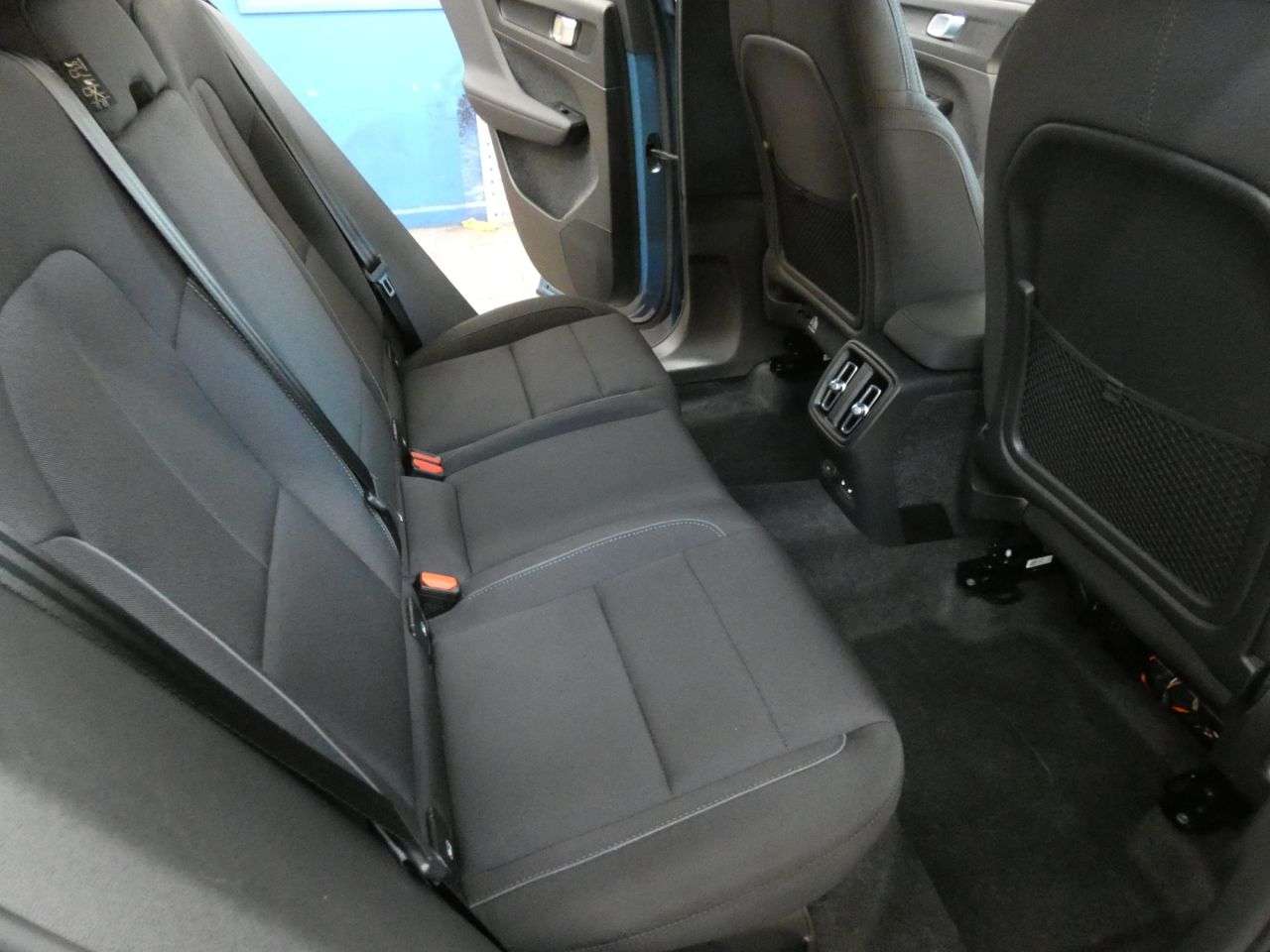 2022 VOLVO XC40 2022 VOLVO XC40