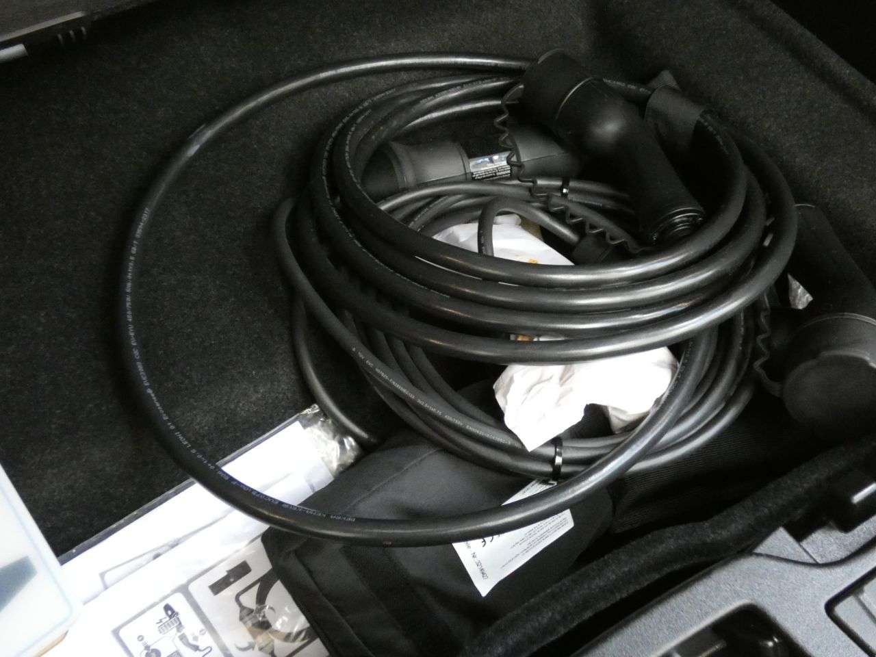 2022 VOLVO XC40 2022 VOLVO XC40