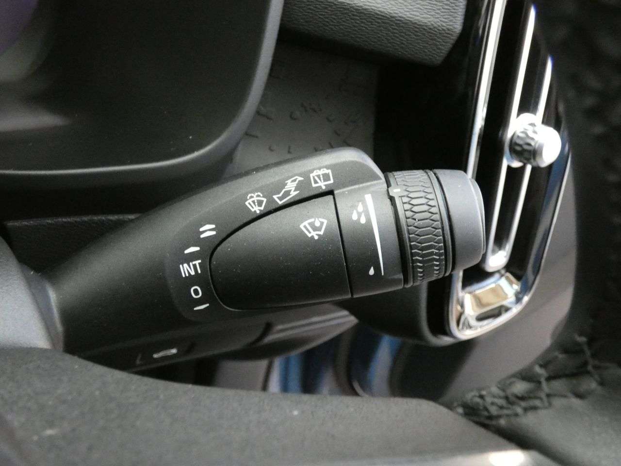 2022 VOLVO XC40 2022 VOLVO XC40