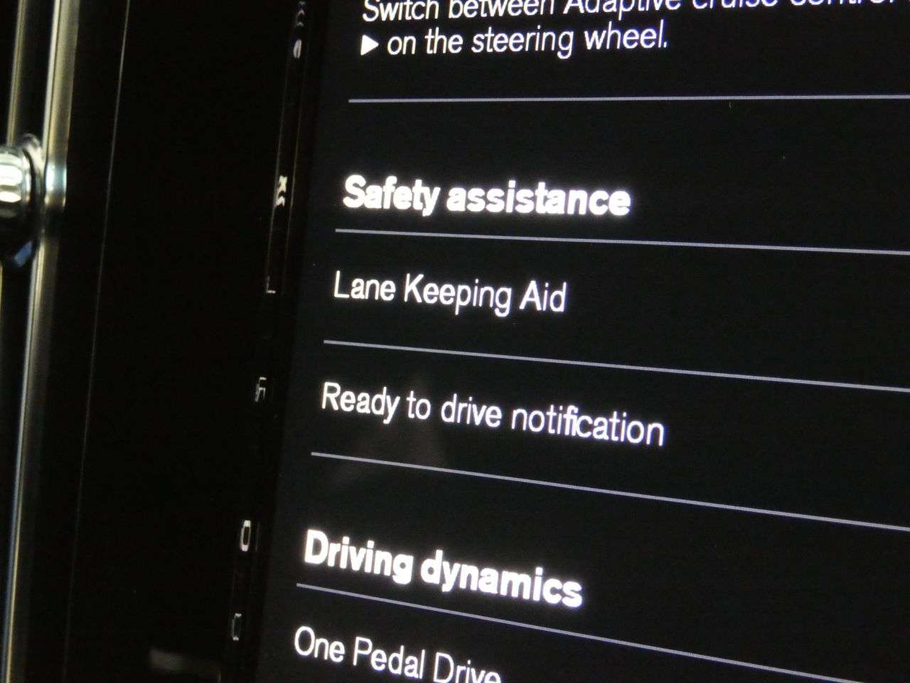 2022 VOLVO XC40 2022 VOLVO XC40