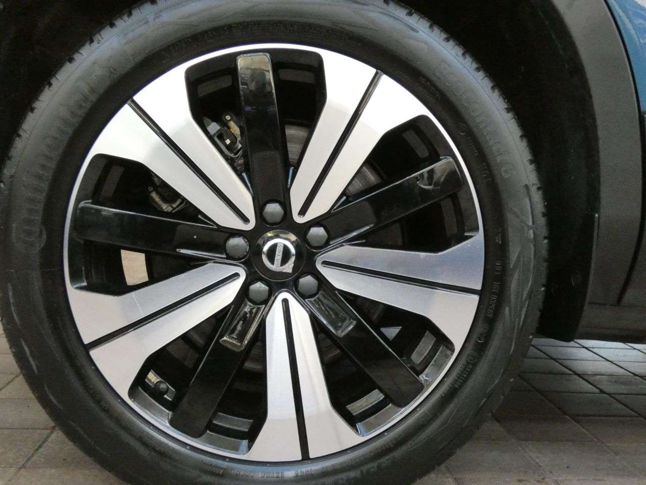 2022 VOLVO XC40 2022 VOLVO XC40