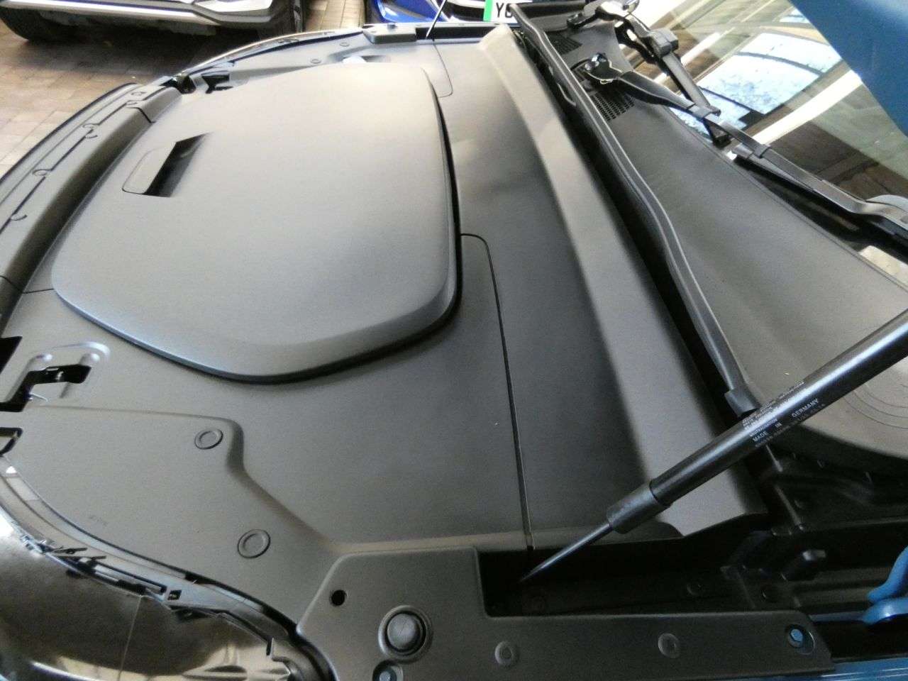 2022 VOLVO XC40 2022 VOLVO XC40