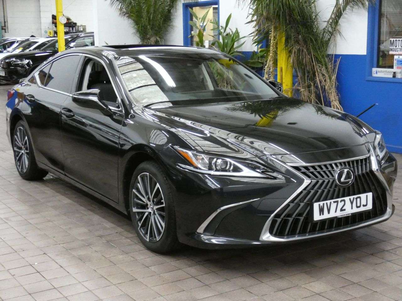 A 2023 LEXUS ES 2.5 300h Saloon 4dr Petrol Hybrid E-CVT Euro 6 (s/s) (218 ps) 10 YR TOYOTA A 2023 LEXUS ES 2.5 300h Saloon 4dr Petrol Hybrid E-CVT Euro 6 (s/s) (218 ps) 10 YR TOYOTA