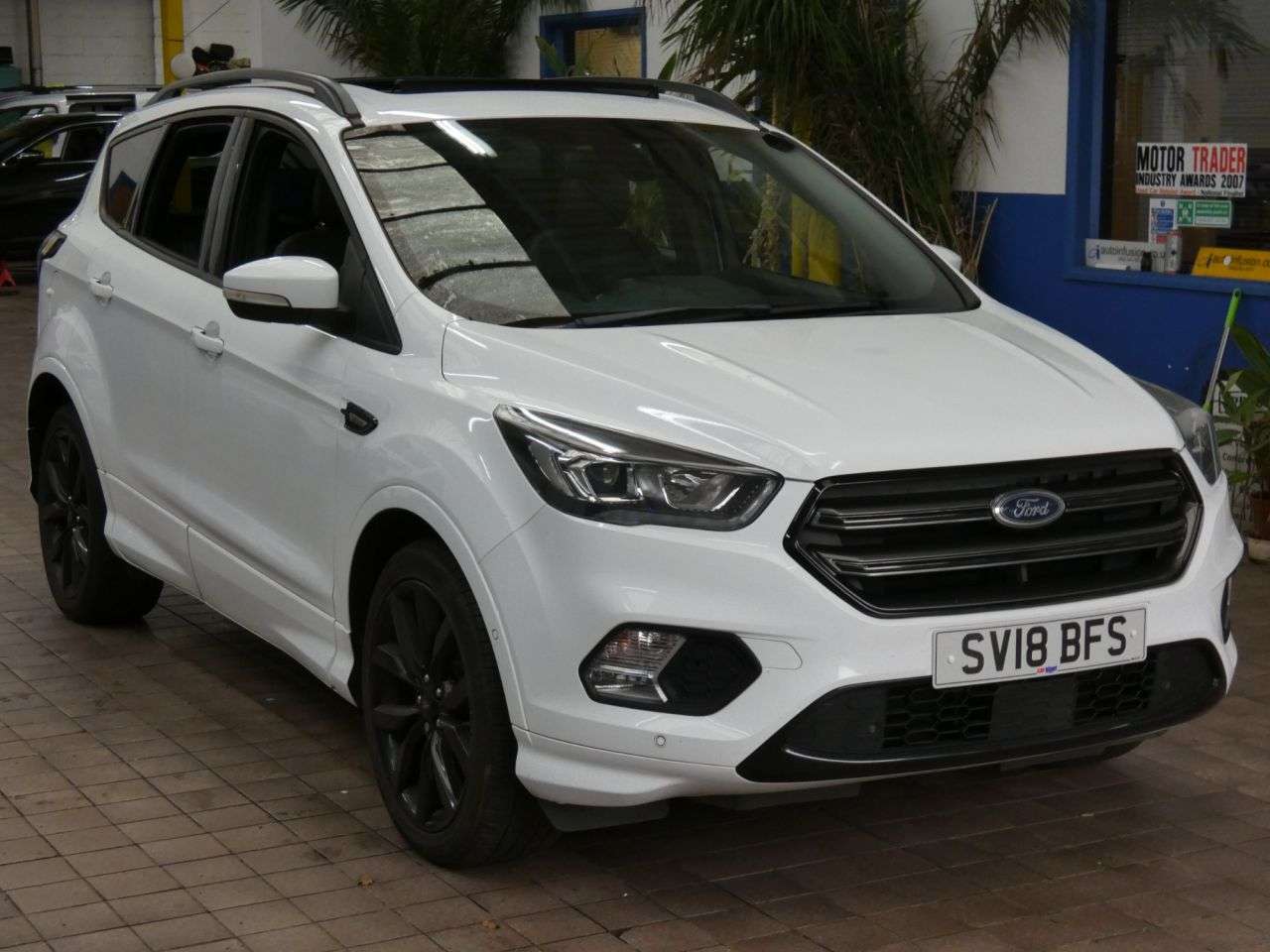 A 2018 FORD KUGA 2.0 TDCi ST-Line X SUV 5dr Diesel Powershift AWD Euro 6 (s/s) (180 ps) 2 OW A 2018 FORD KUGA 2.0 TDCi ST-Line X SUV 5dr Diesel Powershift AWD Euro 6 (s/s) (180 ps) 2 OW