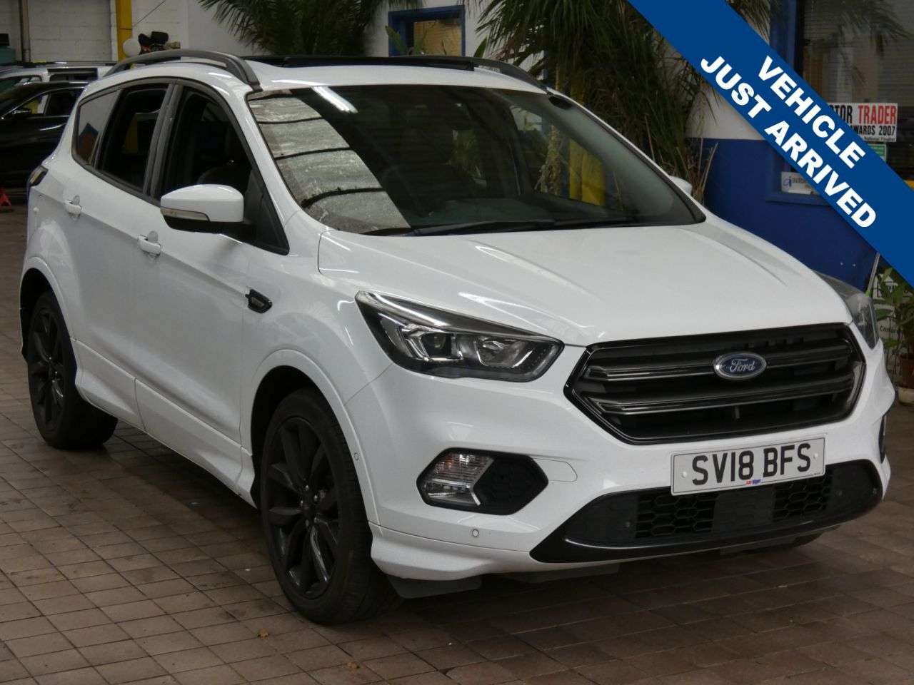 A 2018 FORD KUGA 2.0 TDCi ST-Line X SUV 5dr Diesel Powershift AWD Euro 6 (s/s) (180 ps) 2 OW A 2018 FORD KUGA 2.0 TDCi ST-Line X SUV 5dr Diesel Powershift AWD Euro 6 (s/s) (180 ps) 2 OW