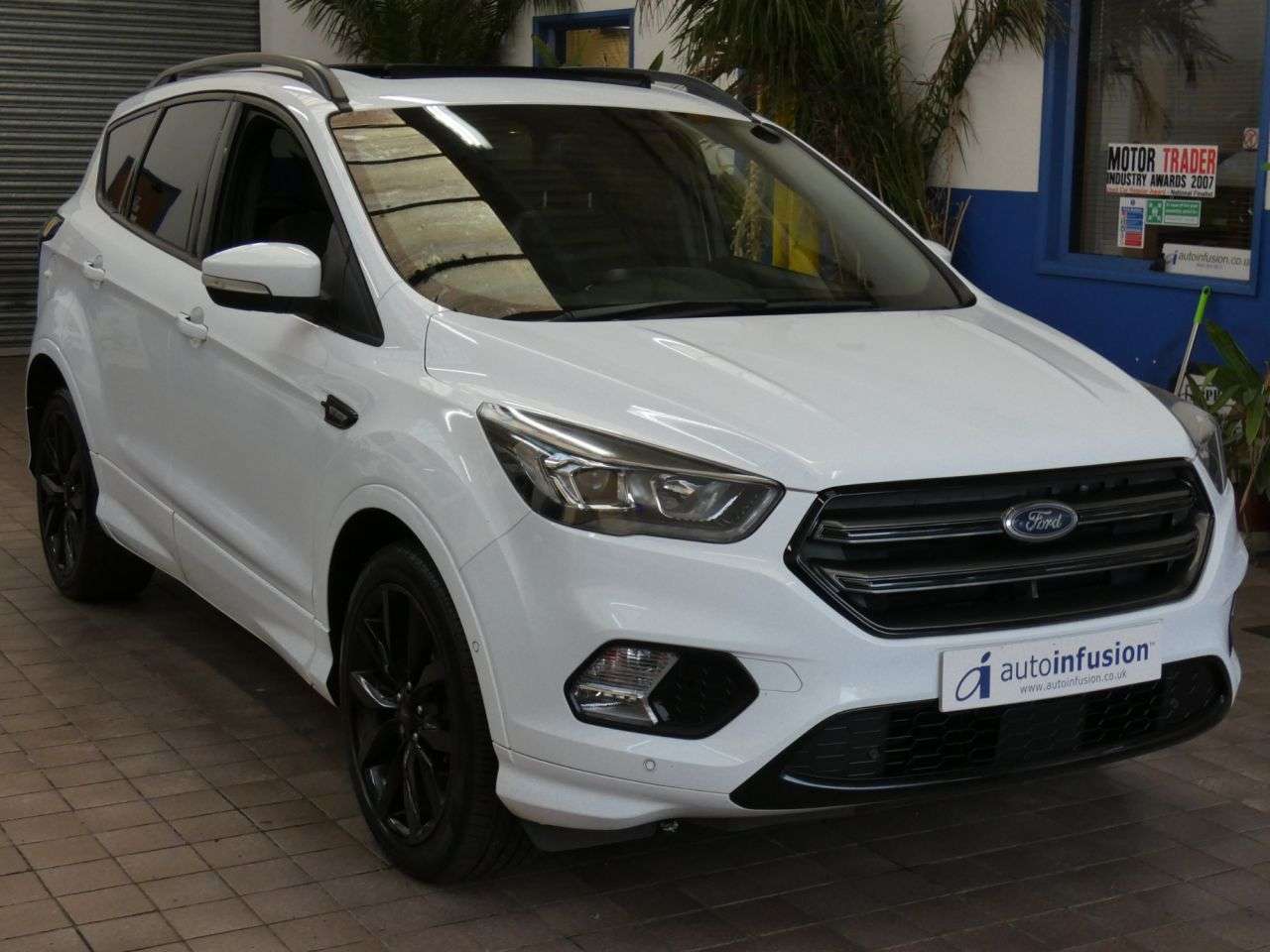 A 2018 FORD KUGA 2.0 TDCi ST-Line X SUV 5dr Diesel Powershift AWD Euro 6 (s/s) (180 ps) 2 OW A 2018 FORD KUGA 2.0 TDCi ST-Line X SUV 5dr Diesel Powershift AWD Euro 6 (s/s) (180 ps) 2 OW