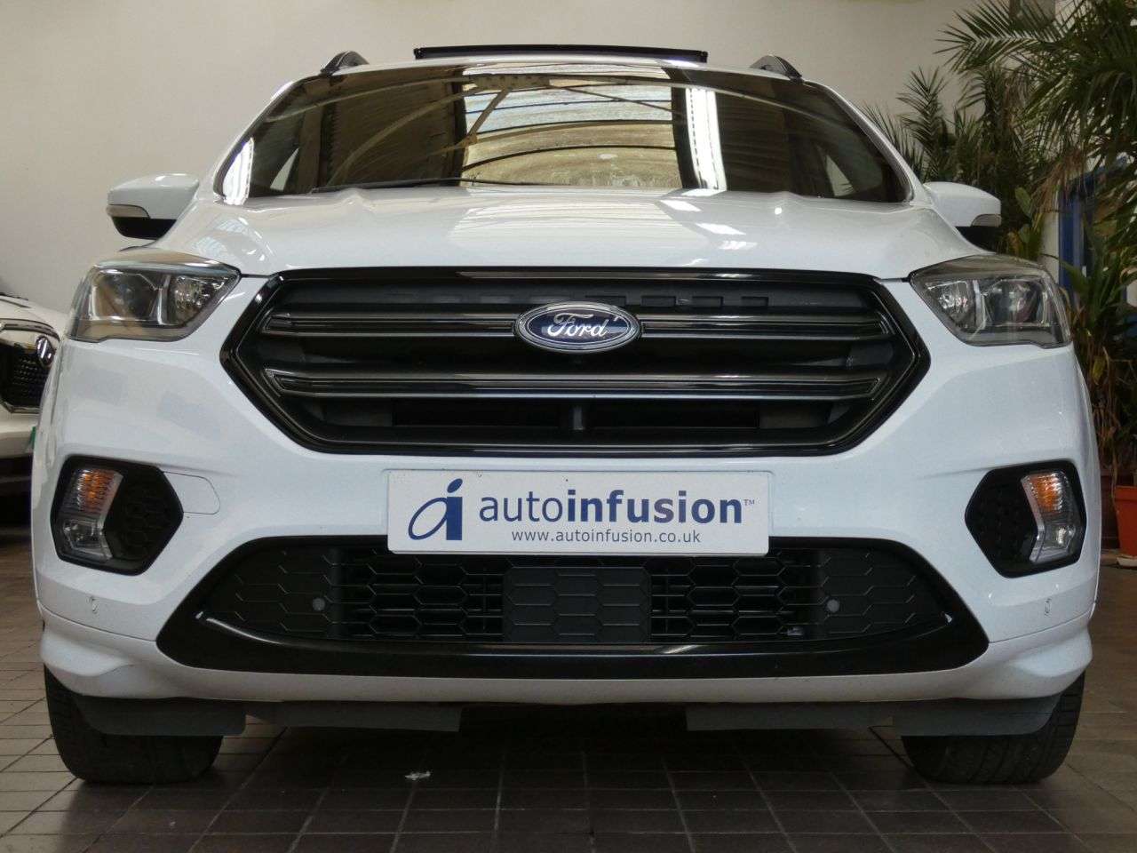 A 2018 FORD KUGA 2.0 TDCi ST-Line X SUV 5dr Diesel Powershift AWD Euro 6 (s/s) (180 ps) 2 OW A 2018 FORD KUGA 2.0 TDCi ST-Line X SUV 5dr Diesel Powershift AWD Euro 6 (s/s) (180 ps) 2 OW