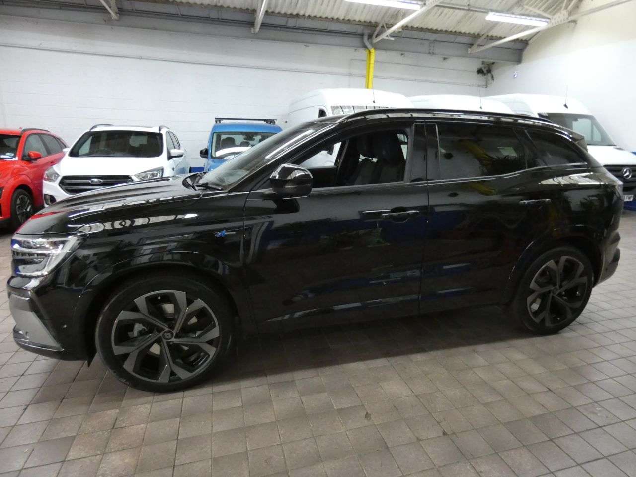 A 2024 RENAULT AUSTRAL 1.2 E-TECH techno esprit Alpine SUV 5dr Petrol Hybrid Auto Euro 6 (s/s) (20 A 2024 RENAULT AUSTRAL 1.2 E-TECH techno esprit Alpine SUV 5dr Petrol Hybrid Auto Euro 6 (s/s) (20