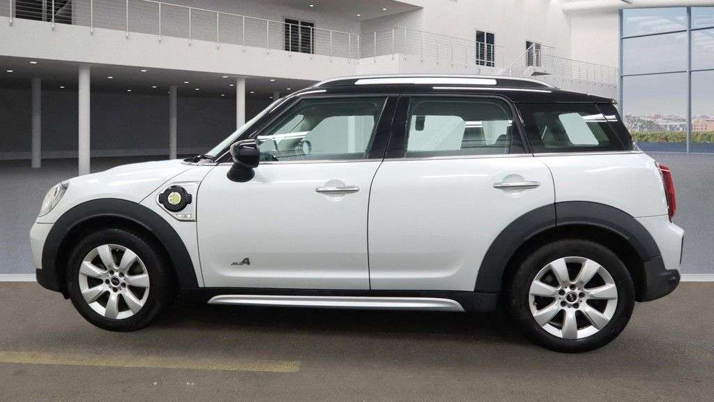 2021 MINI COUNTRYMAN 2021 MINI COUNTRYMAN