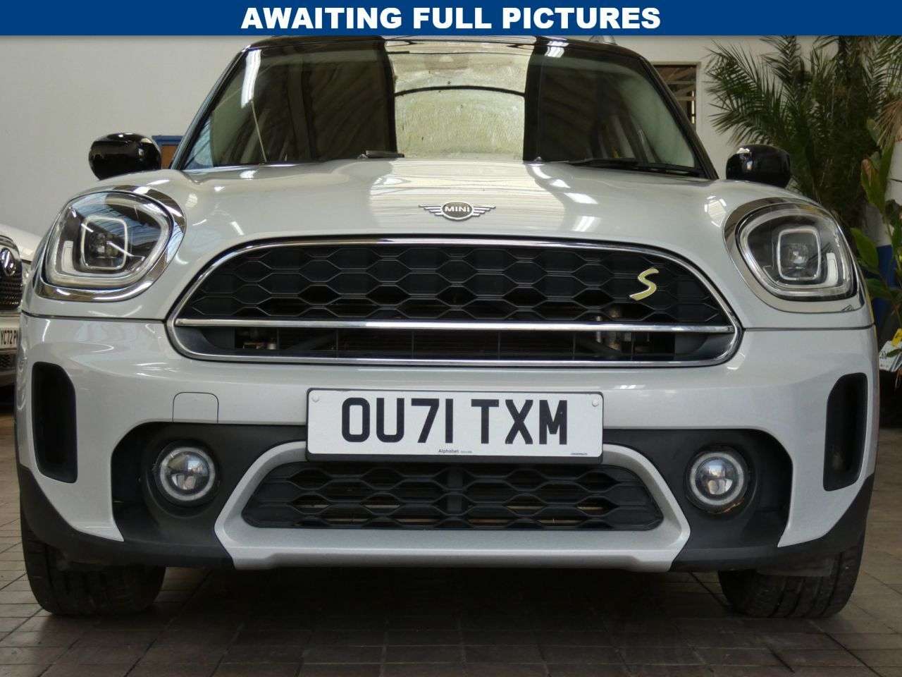 A 2021 MINI COUNTRYMAN 1.5 10kWh Cooper SE Classic SUV 5dr Petrol Plug-in Hybrid Auto ALL4 Euro 6 A 2021 MINI COUNTRYMAN 1.5 10kWh Cooper SE Classic SUV 5dr Petrol Plug-in Hybrid Auto ALL4 Euro 6