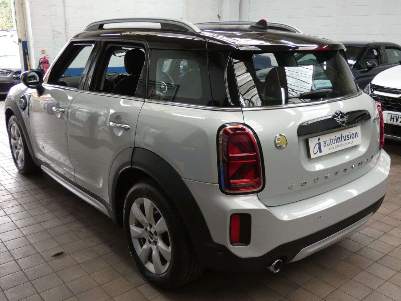 A 2021 MINI COUNTRYMAN 1.5 10kWh Cooper SE Classic SUV 5dr Petrol Plug-in Hybrid Auto ALL4 Euro 6 A 2021 MINI COUNTRYMAN 1.5 10kWh Cooper SE Classic SUV 5dr Petrol Plug-in Hybrid Auto ALL4 Euro 6