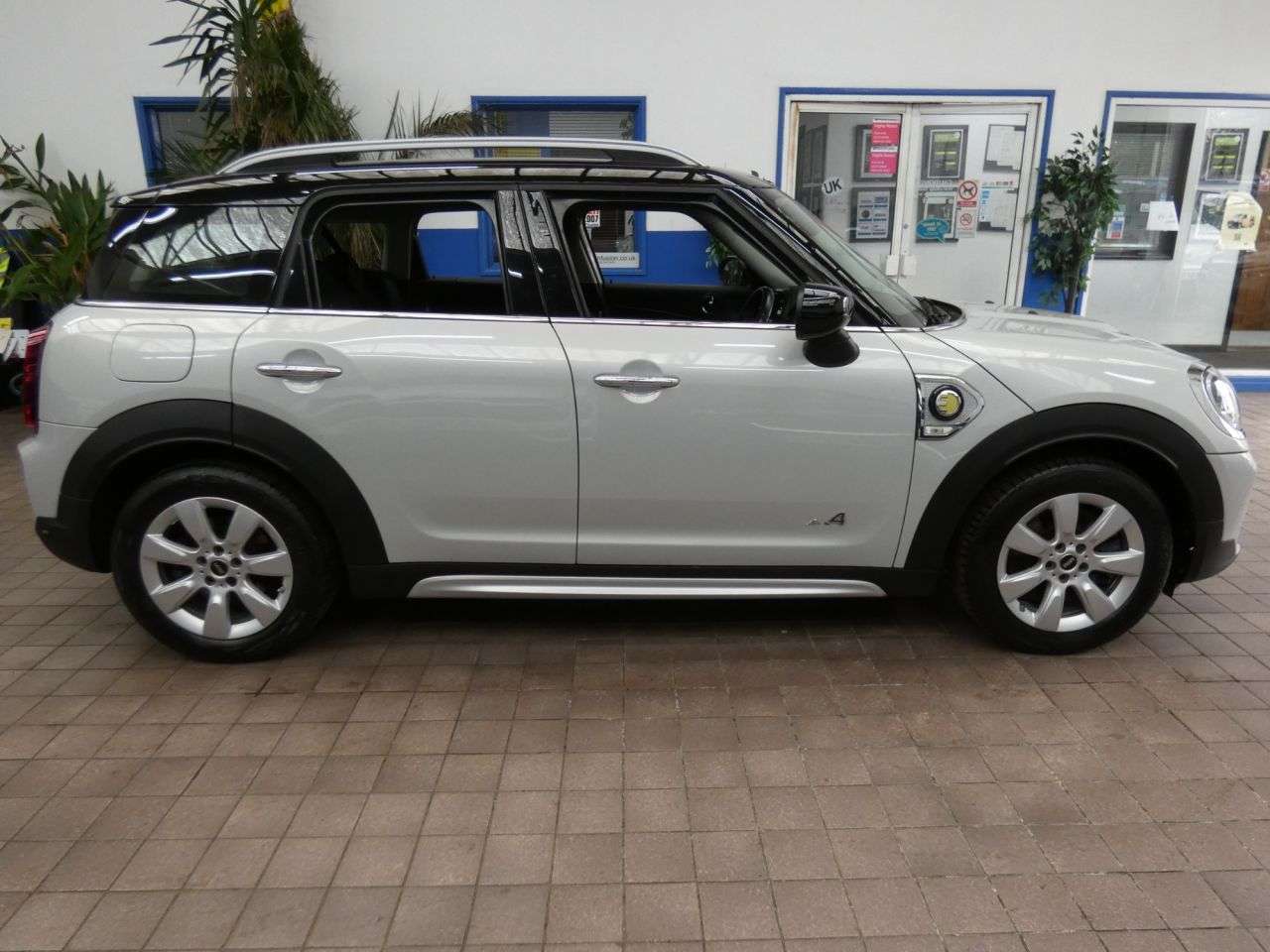 2021 MINI COUNTRYMAN 2021 MINI COUNTRYMAN