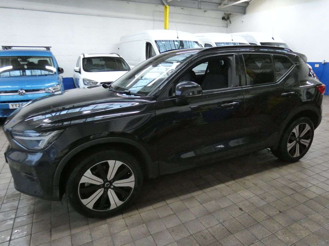 2022 VOLVO XC40 2022 VOLVO XC40