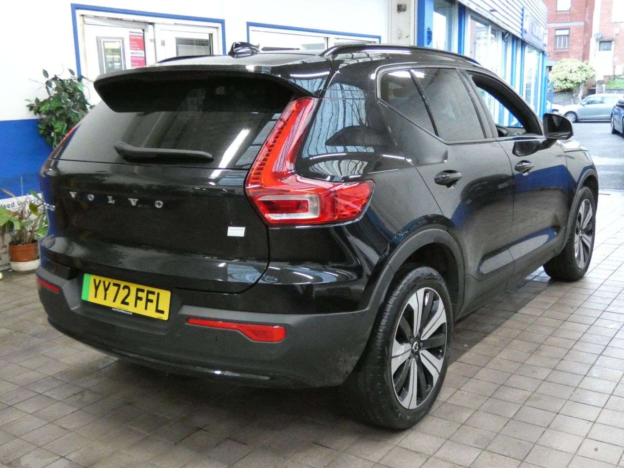 2022 VOLVO XC40 2022 VOLVO XC40