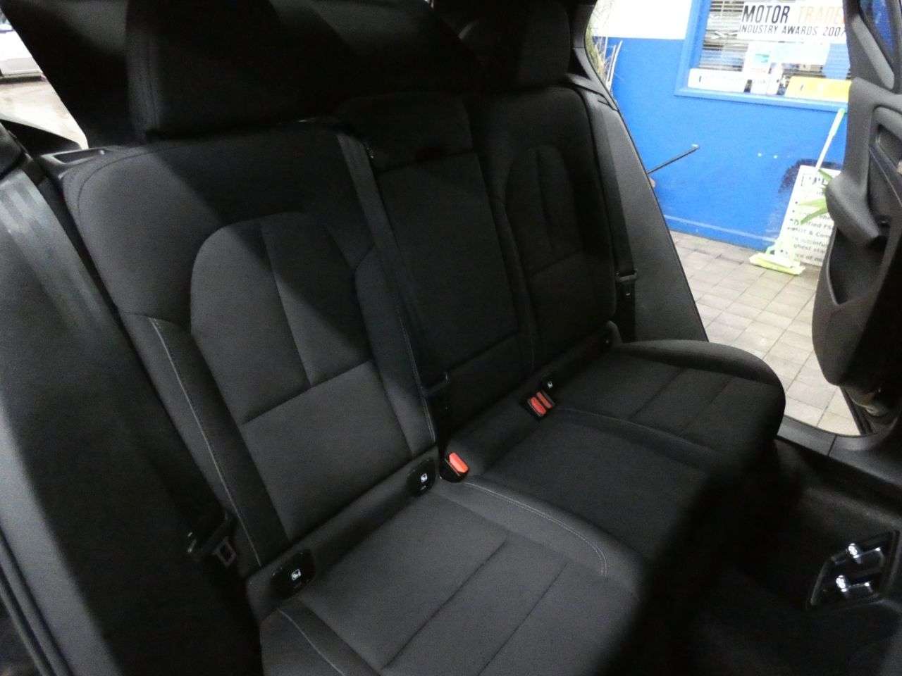 2022 VOLVO XC40 2022 VOLVO XC40