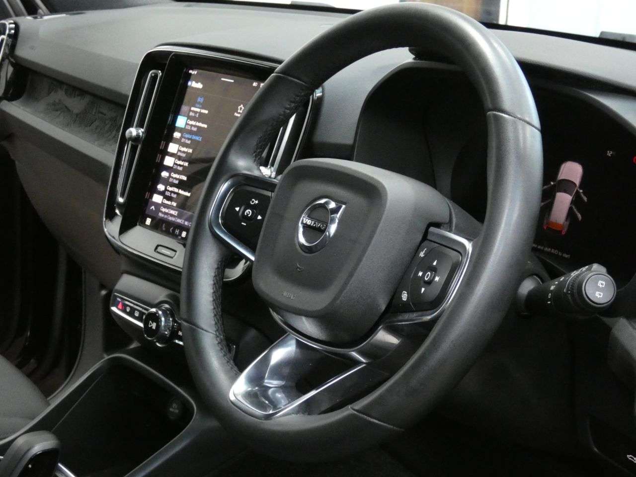 2022 VOLVO XC40 2022 VOLVO XC40